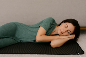 Top 7 Benefits of Using a Grounding Mat for Better Sleep & Health